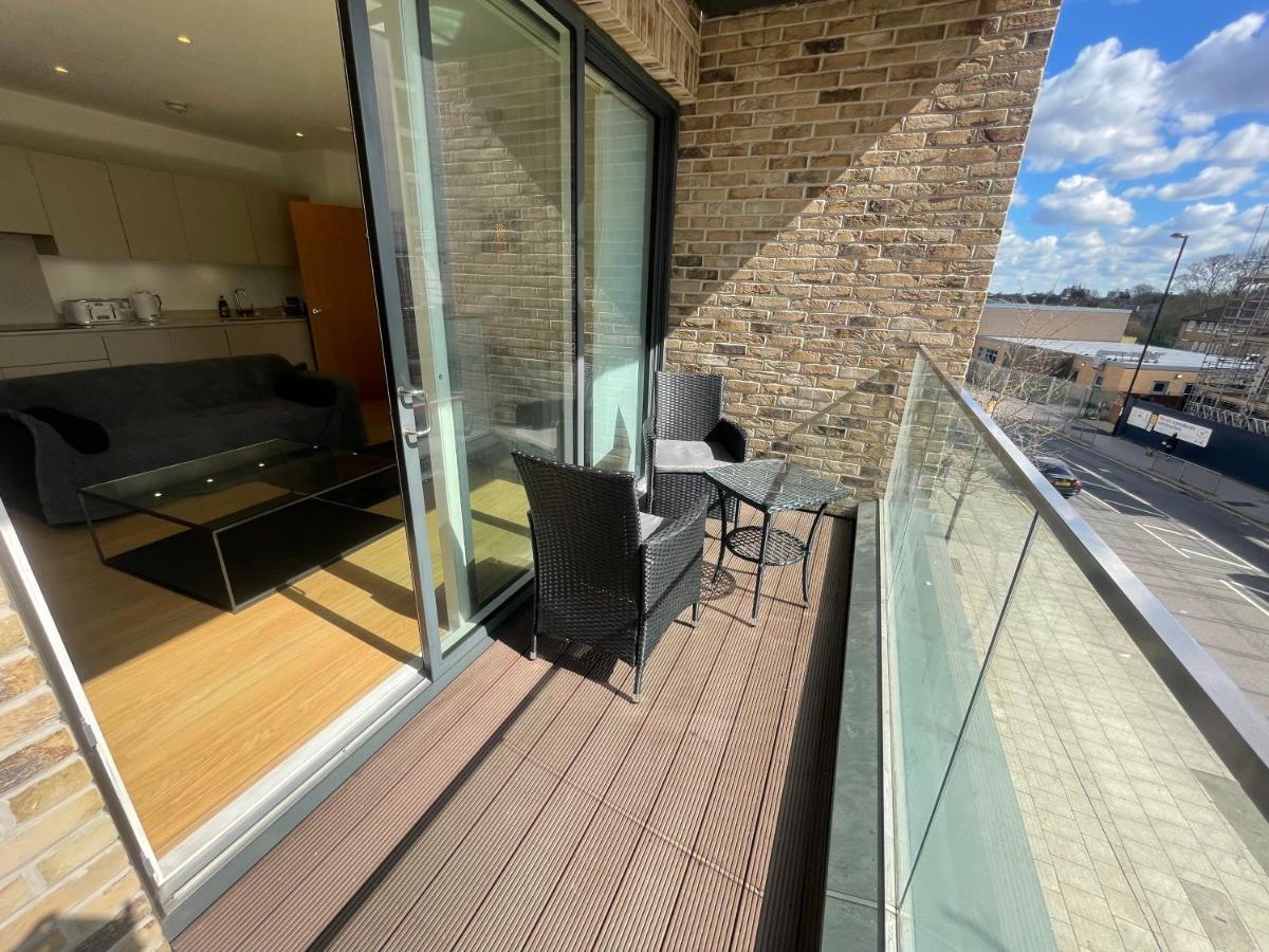 Luxury London Apartment - Steps To East Croydon Train Station Buitenkant foto